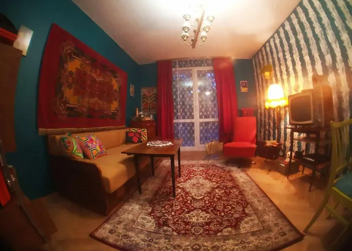 Apartament Prl Komuna 2.0
